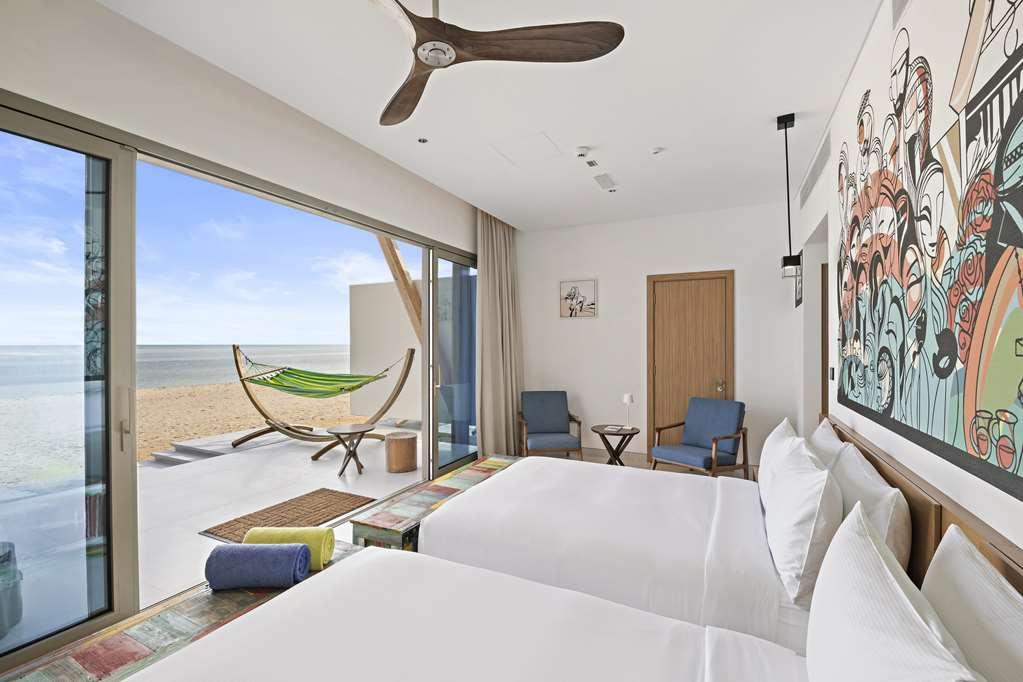 Fuwairit Kite Beach, Tapestry Collection By Hilton Fuwayrit Room photo